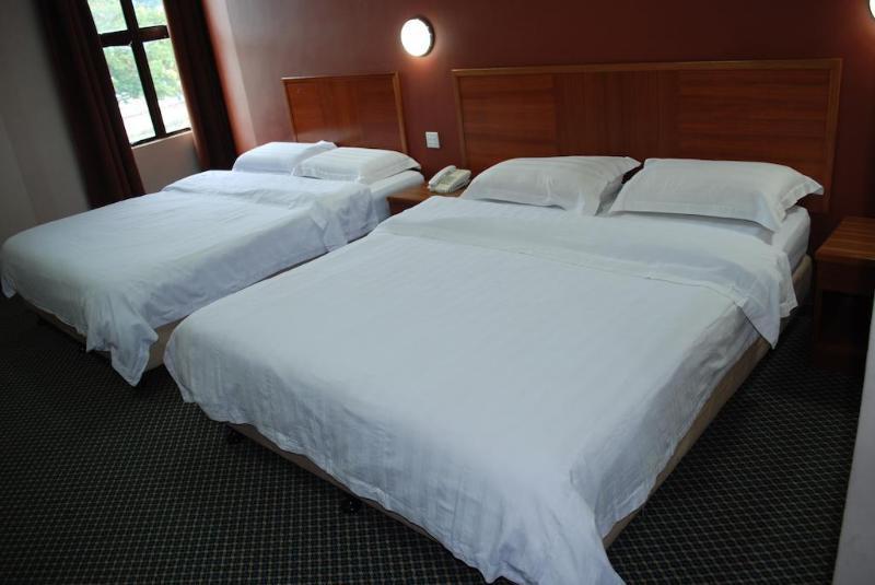 Langkawi Baron Hotel Kuah Exterior foto