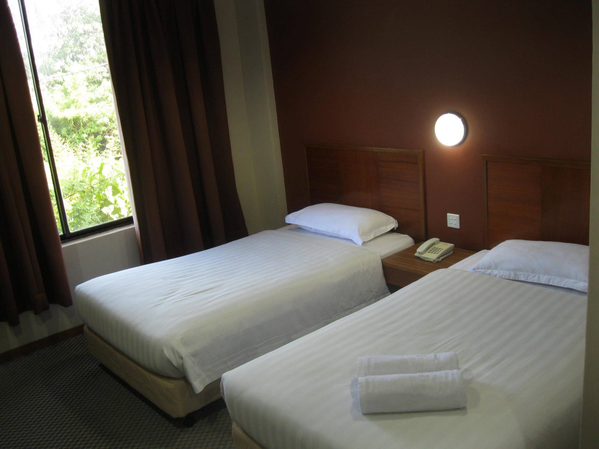 Langkawi Baron Hotel Kuah Exterior foto